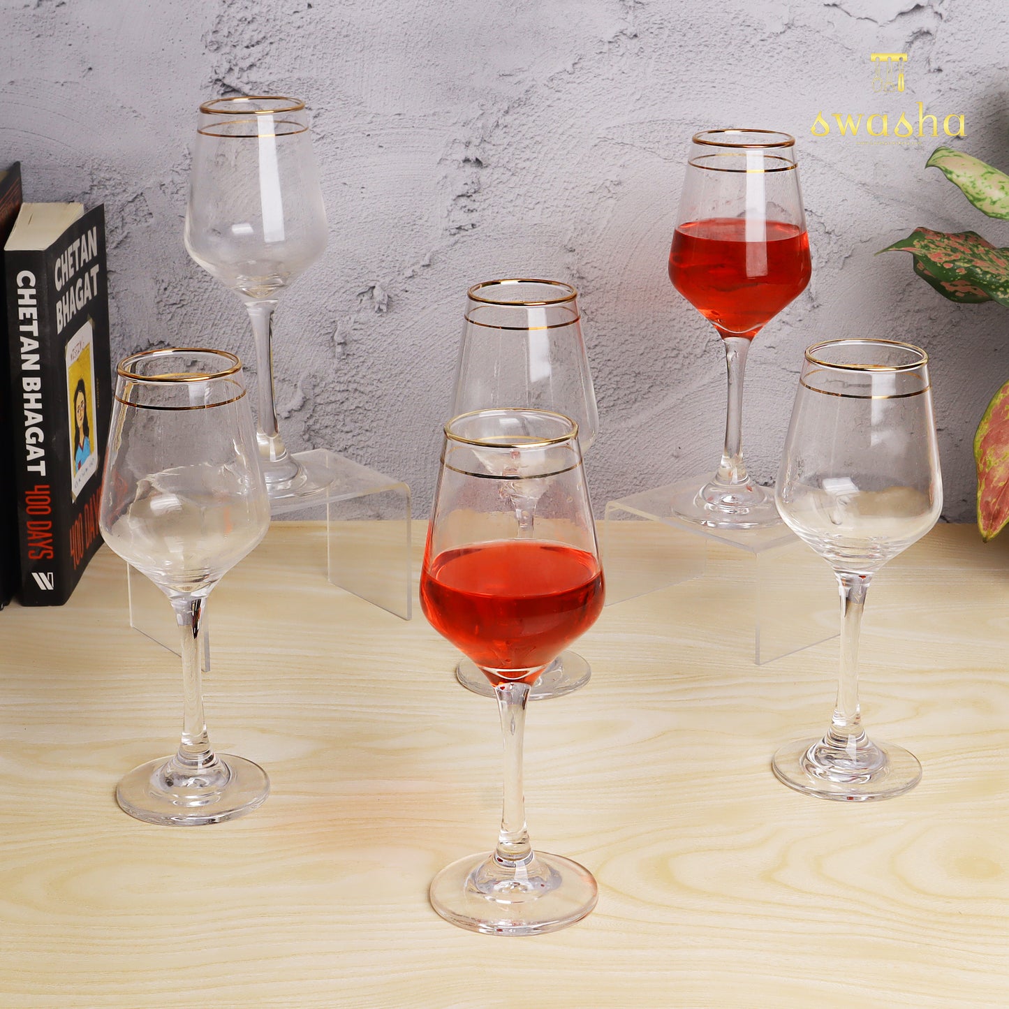 Set of 6 elegant wine glasses - elevate your dining experience with this classic set