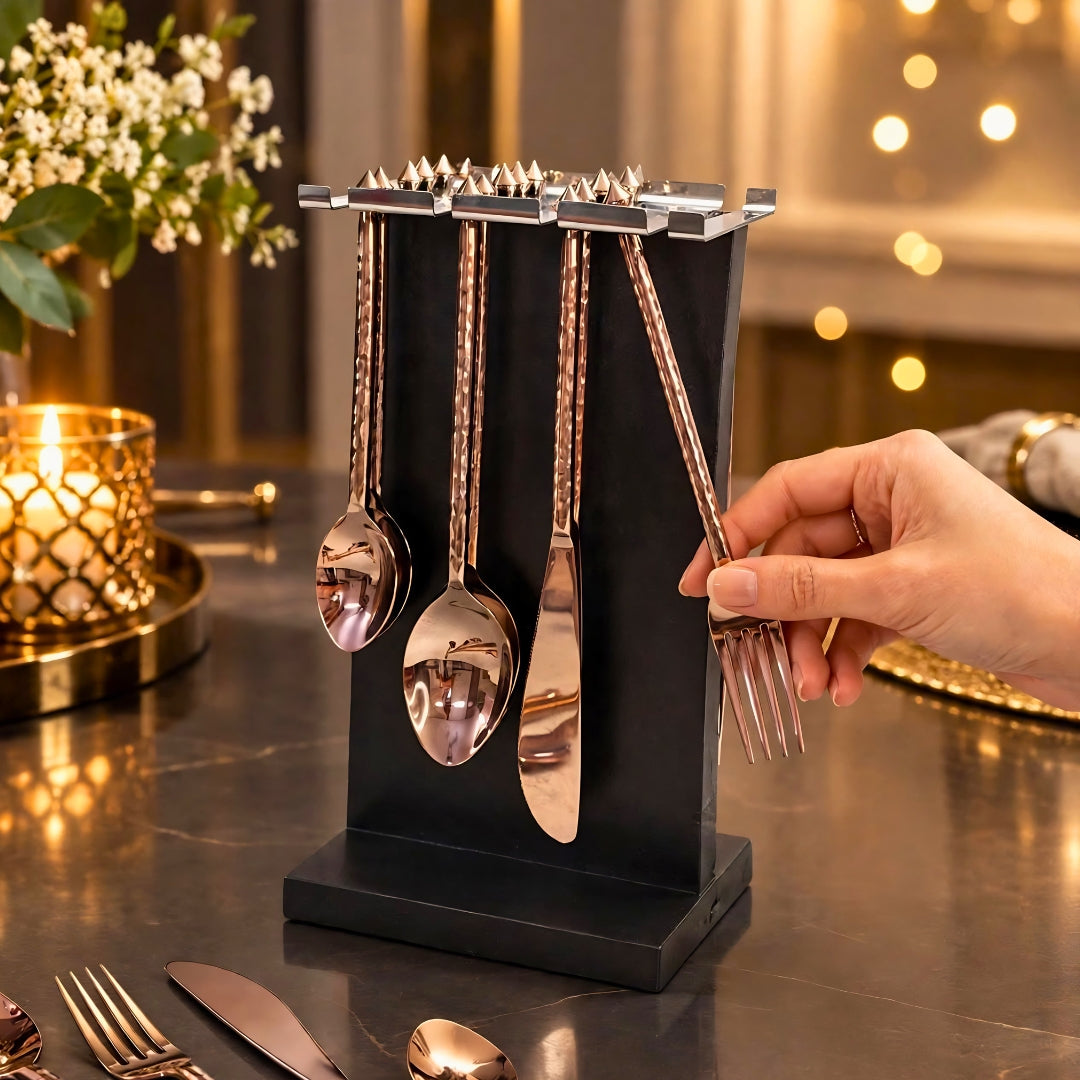 swasha 24 pcs rose gold cutlery set with wooden stand hammered design