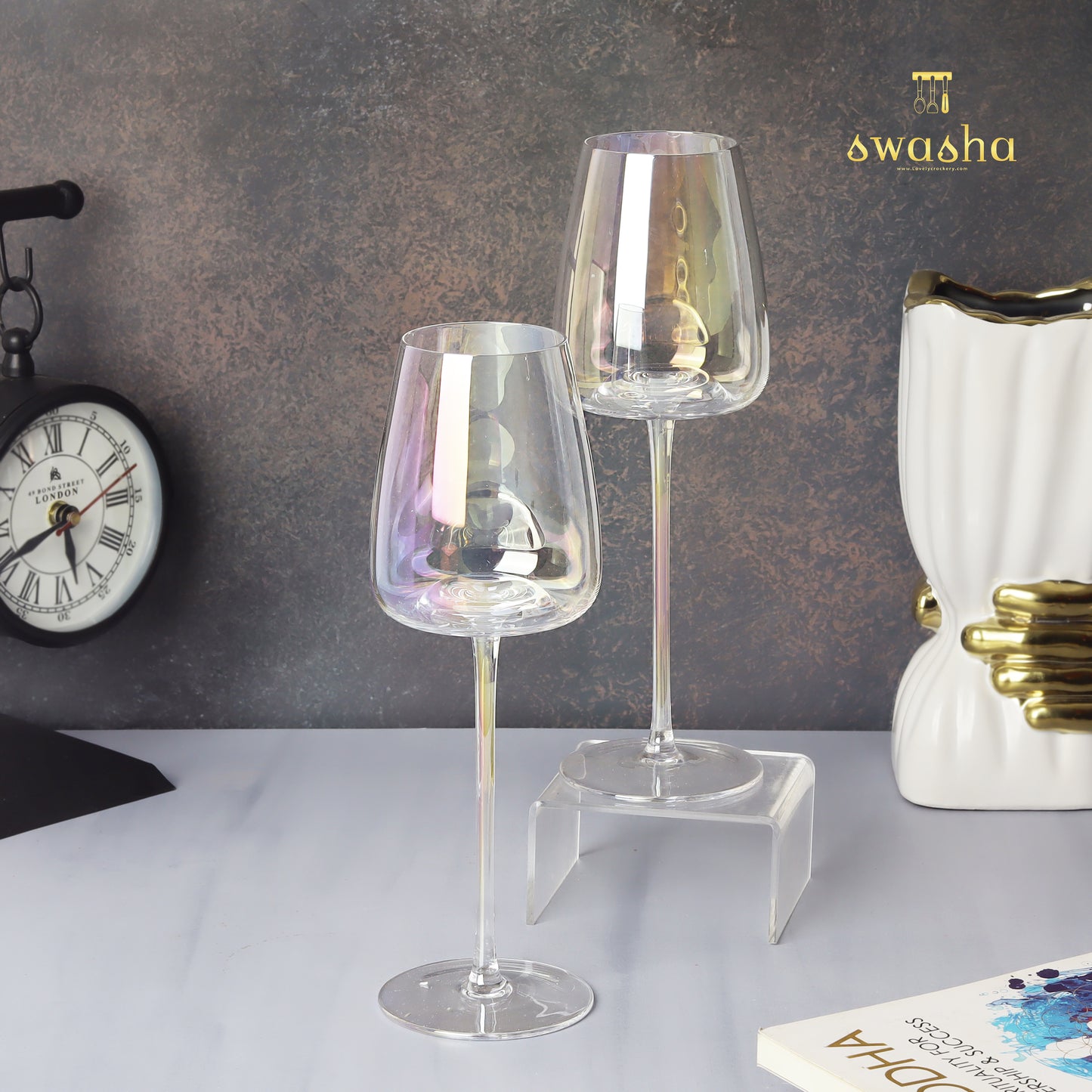 Set of 6 elegant wine glasses - elevate your dining experience with this classic set