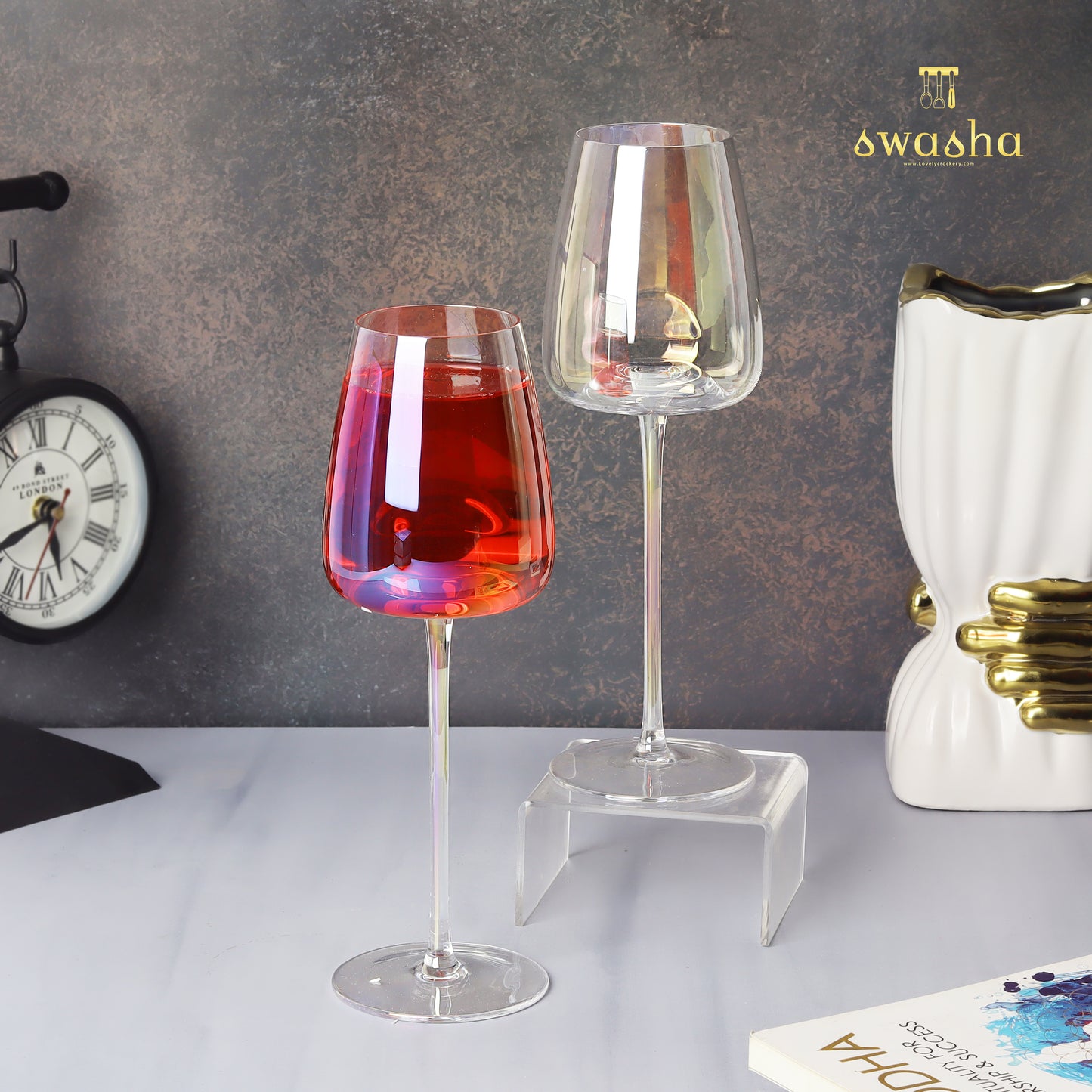 Set of 6 elegant wine glasses - elevate your dining experience with this classic set