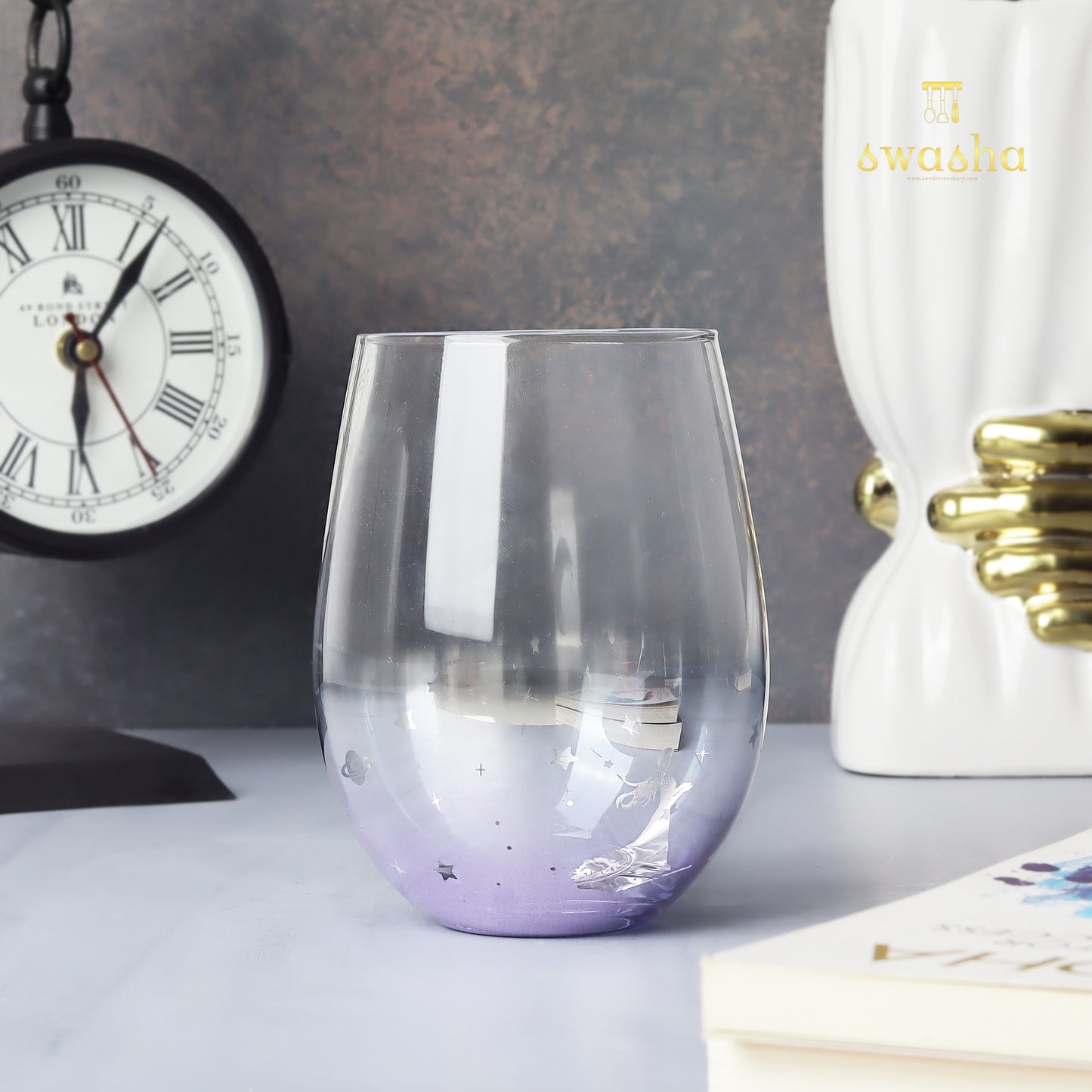 Set of 6 elegant wine glasses - elevate your dining experience with this classic set