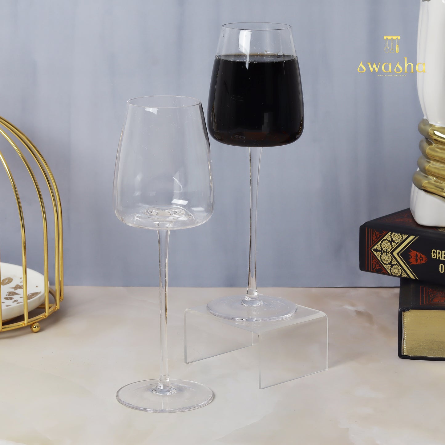 Set of 6 elegant wine glasses - elevate your dining experience with this classic set