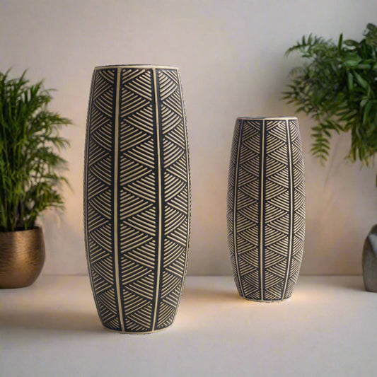 Ceramic flower vases - elegant decor for blossoming arrangements