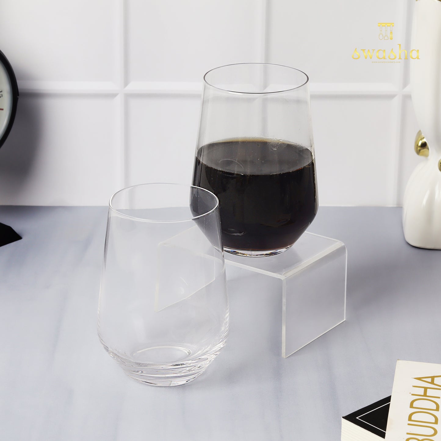 Set of 6 versatile glass tumblers - perfect for refreshing juices, whiskey and water.