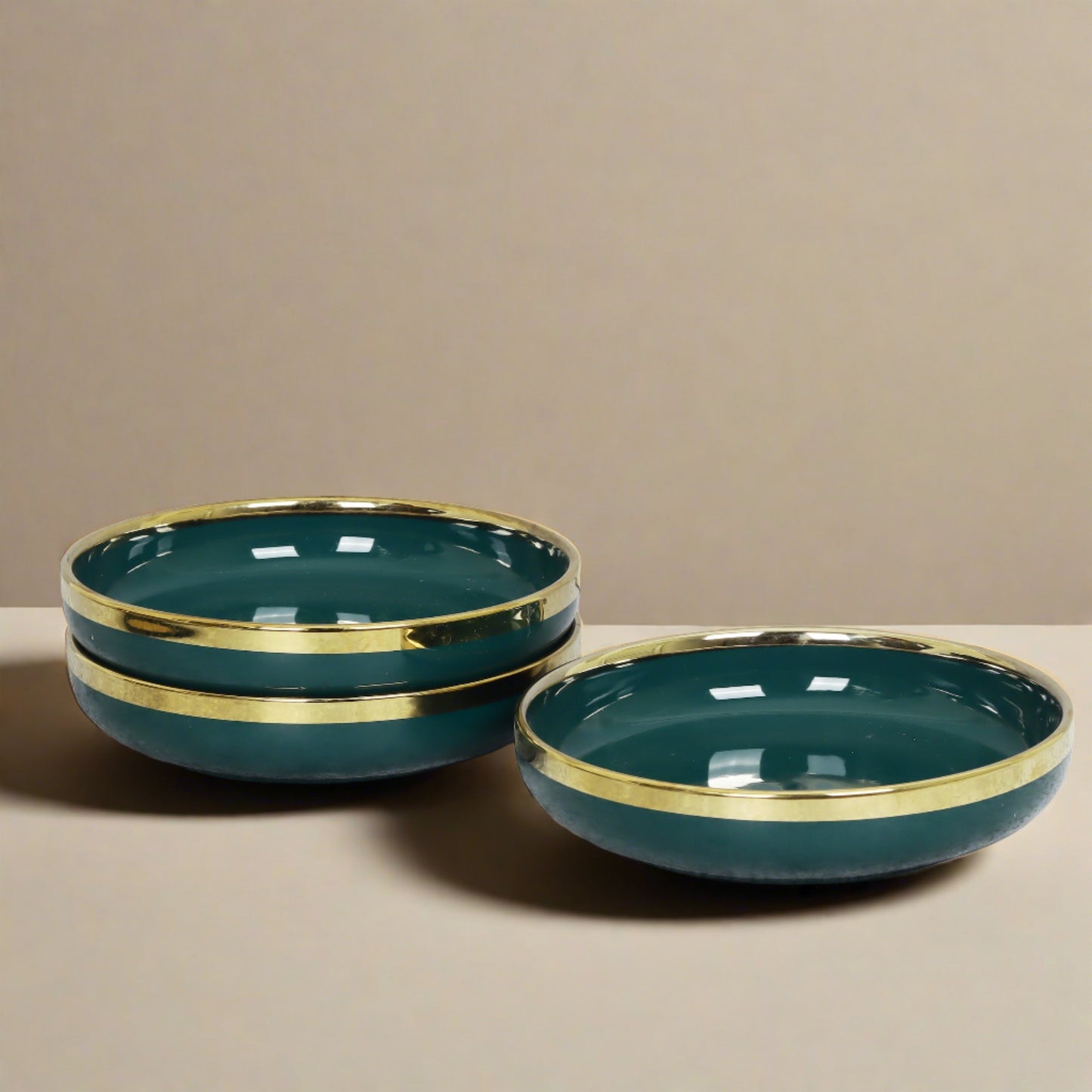 Complete ceramic pasta bowl set - perfect for serving and enjoying pasta dishes.