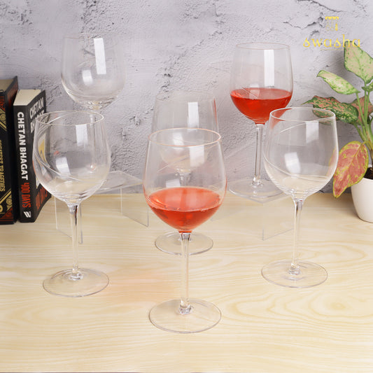 Set of 6 elegant wine glasses - elevate your dining experience with this classic set