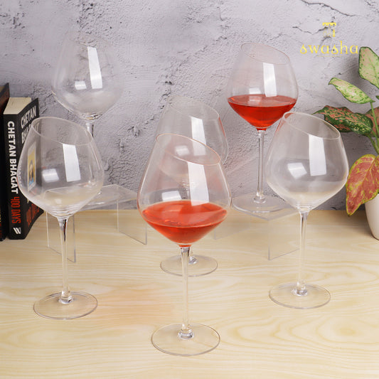 Set of 6 elegant wine glasses - elevate your dining experience with this classic set