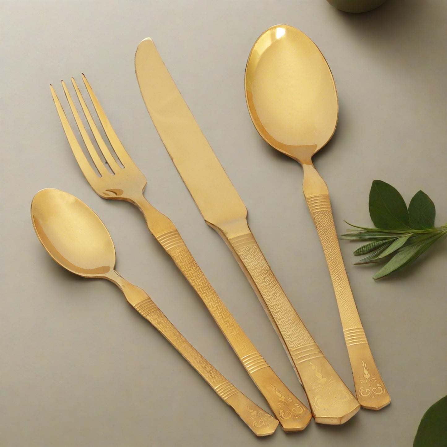 Elegant cutlery set by Swasha - redefine dining with timeless style