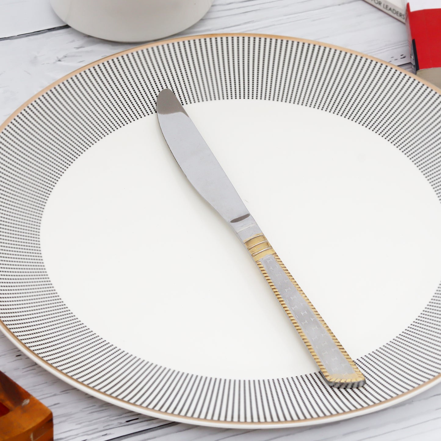 Elegant cutlery knife set by Swasha - redefine dining with timeless style