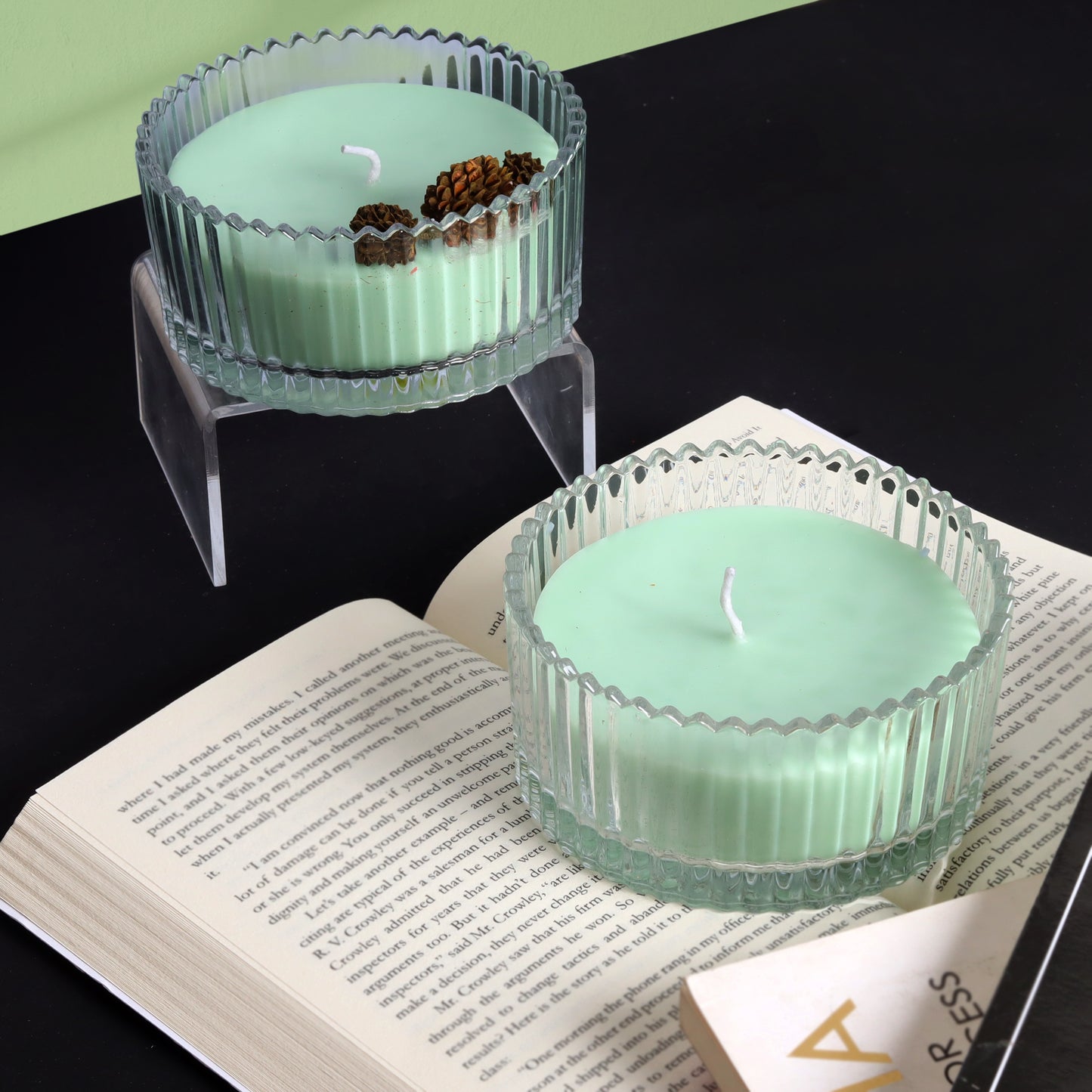 Sandal Scented Candle With Lid