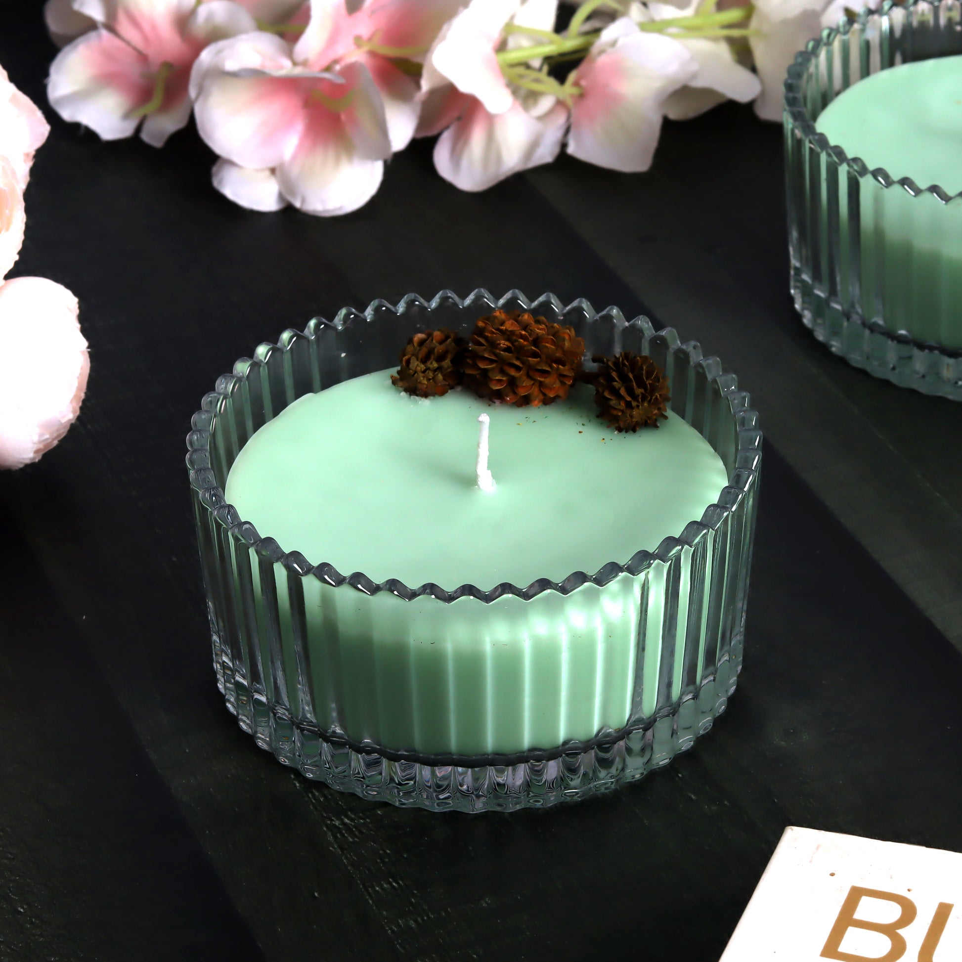 Sandal Scented Candle With Lid