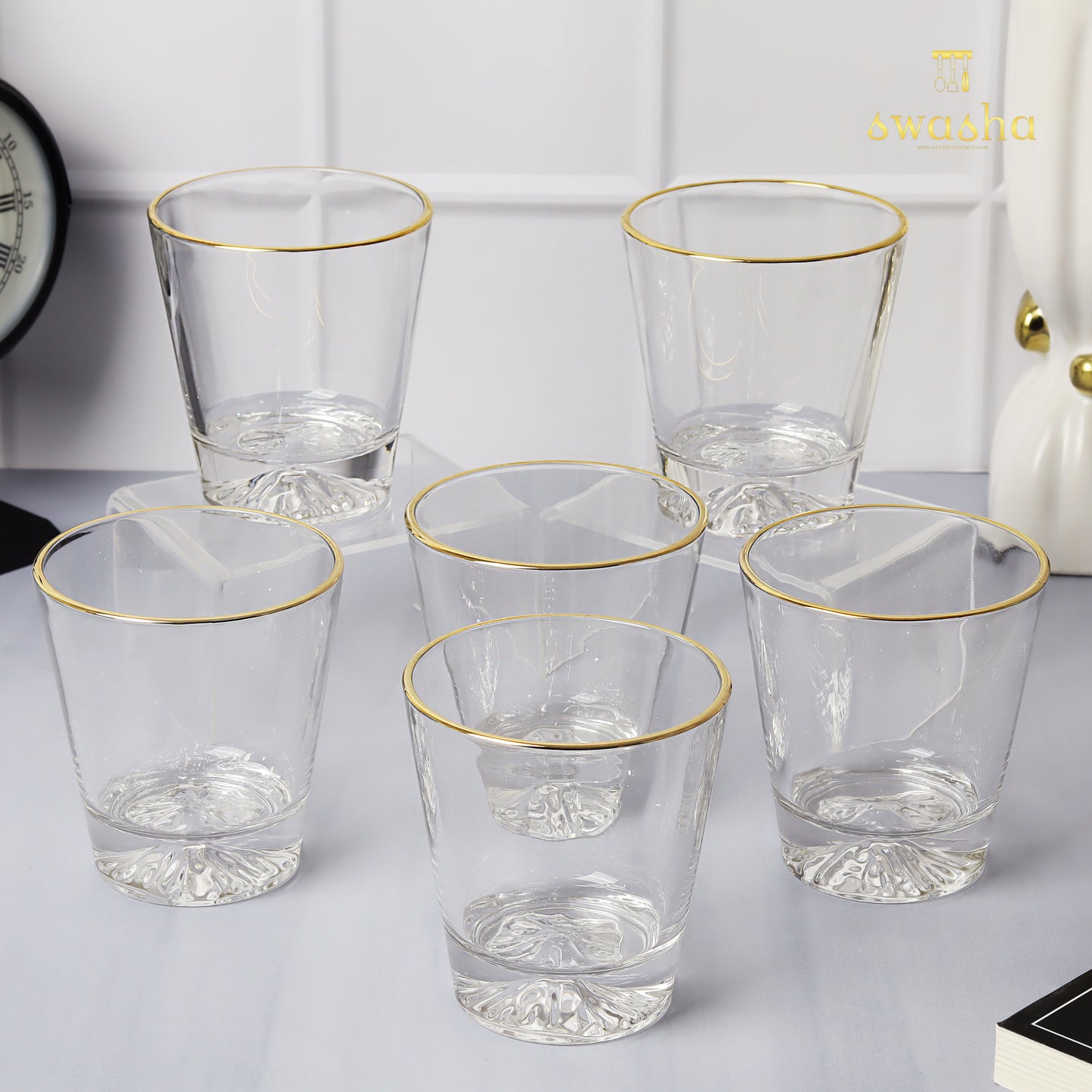 Set of 6 versatile glass tumblers - perfect for refreshing juices, whiskey and water.