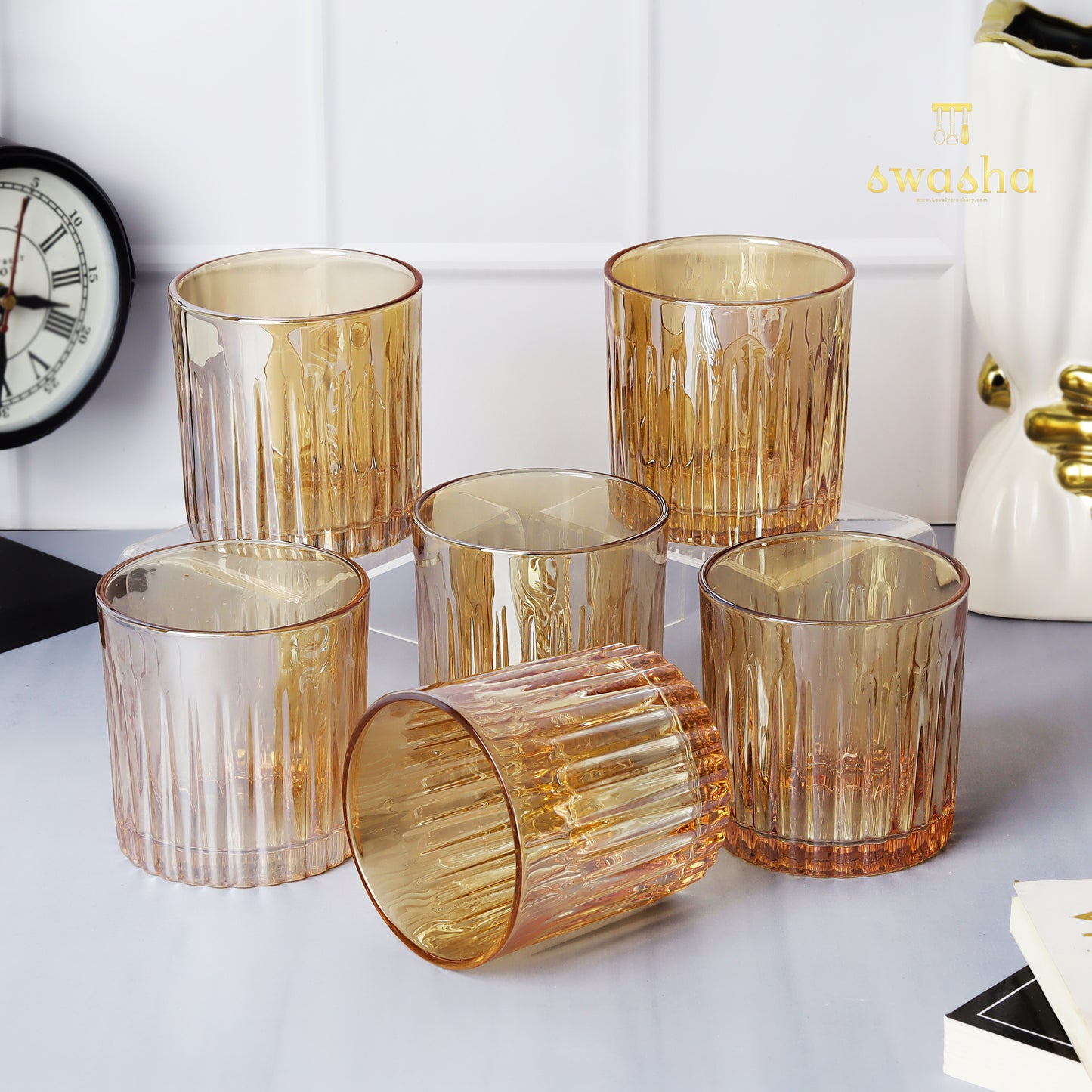 Set of 6 versatile glass tumblers - perfect for refreshing juices, whiskey and water.