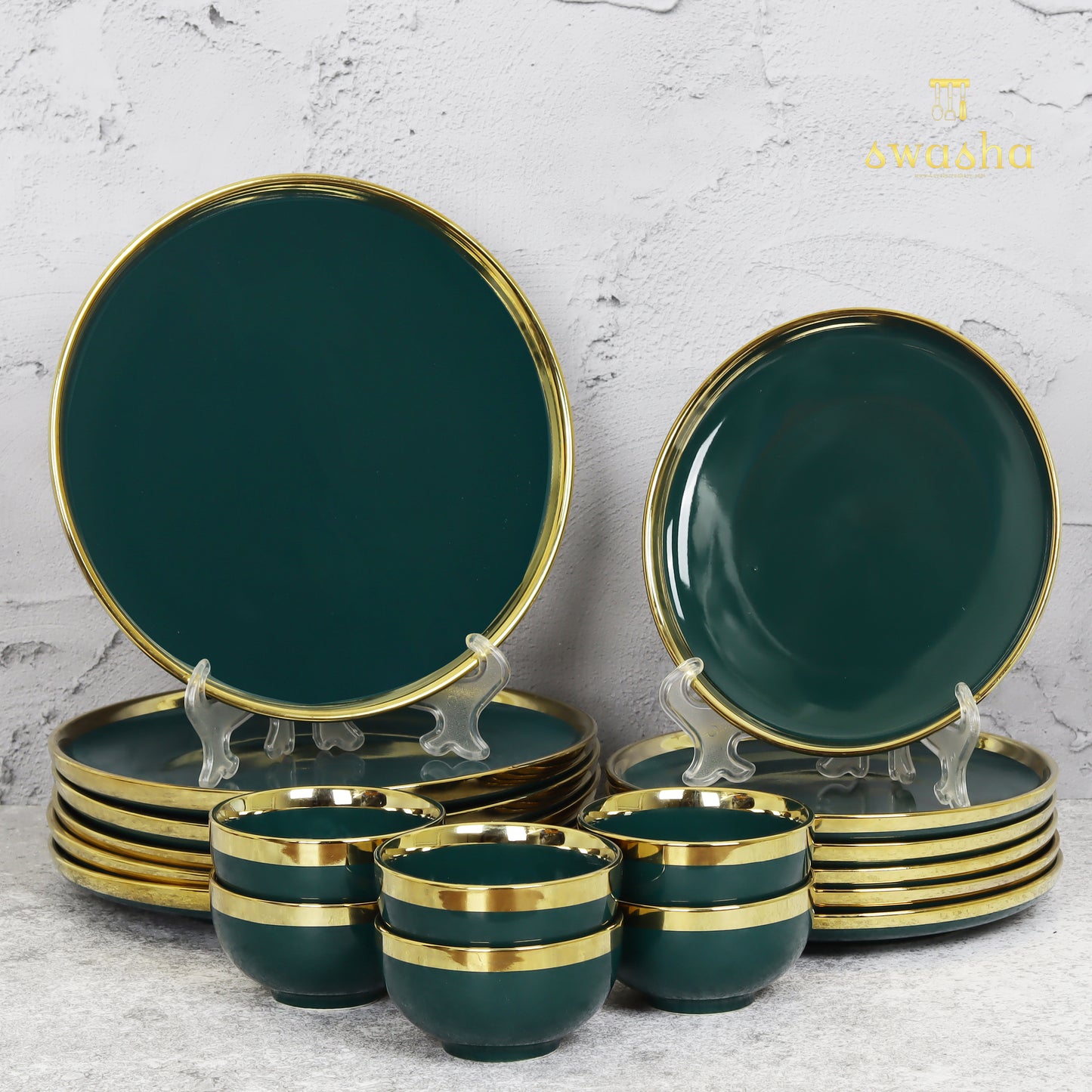 Personalized 18-piece ceramic dinner set - elevate dining with your unique touch