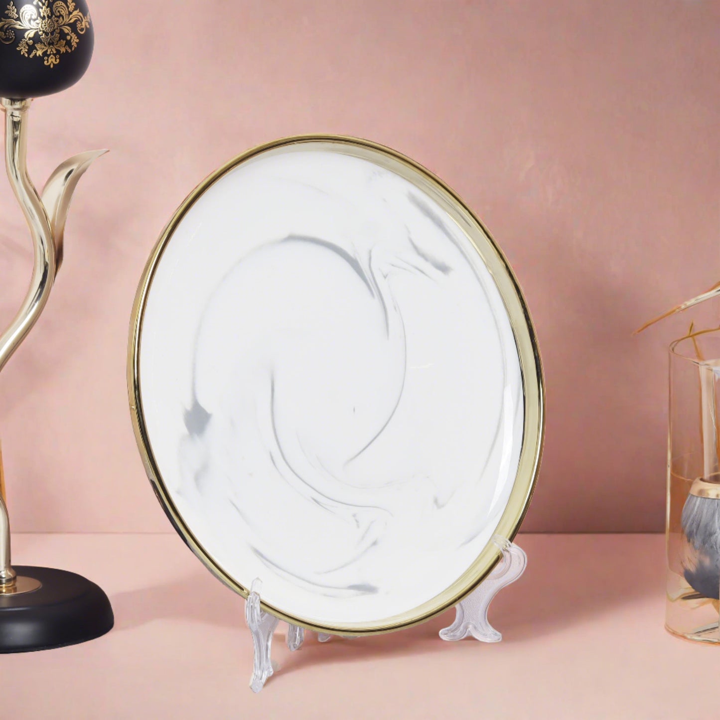 Classic ceramic dinner plate - perfect for stylish table settings