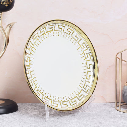Classic ceramic dinner plate - perfect for stylish table settings