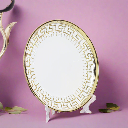 Classic ceramic dinner plate - perfect for stylish table settings