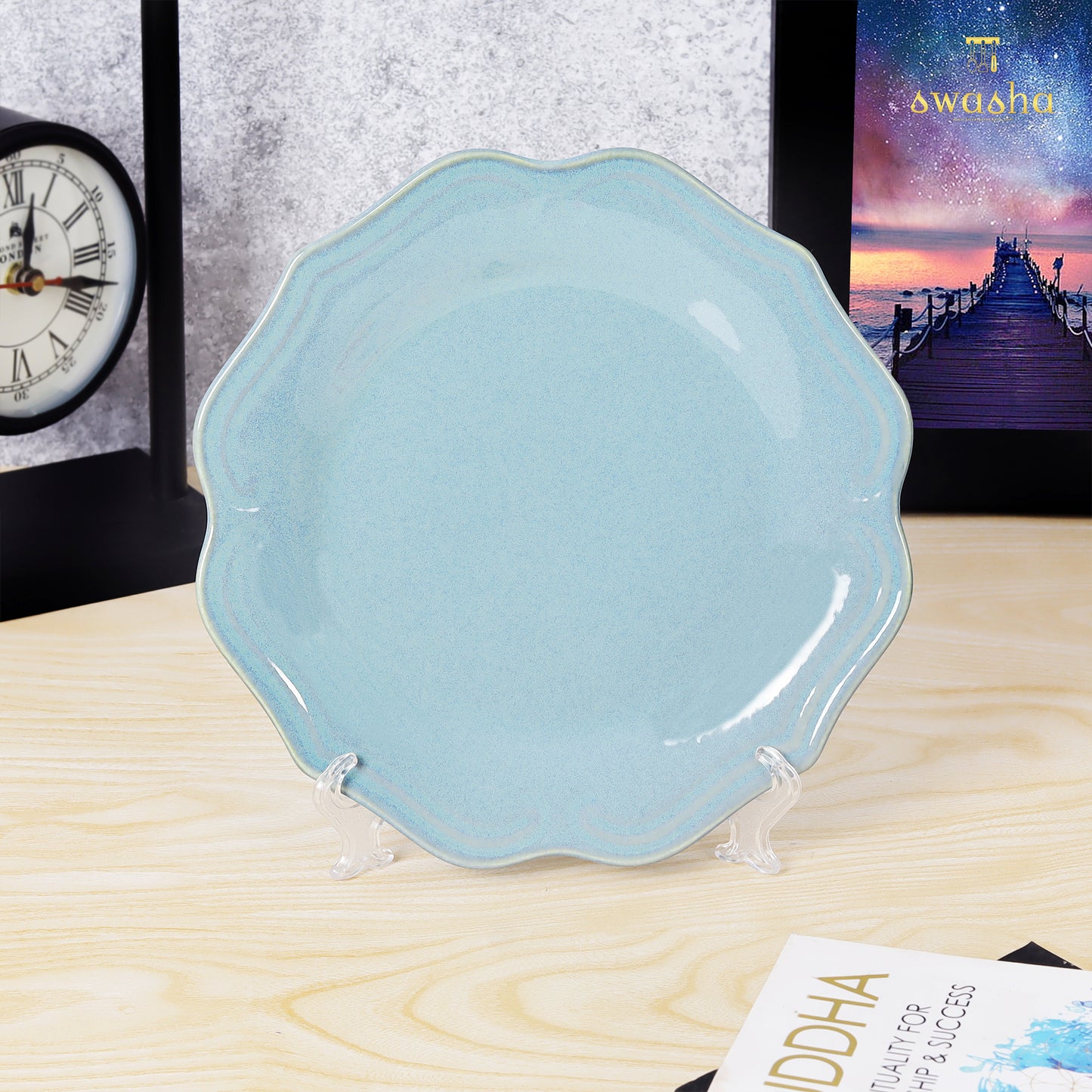 Ceramic snack plate - ideal for stylishly presenting delightful treats