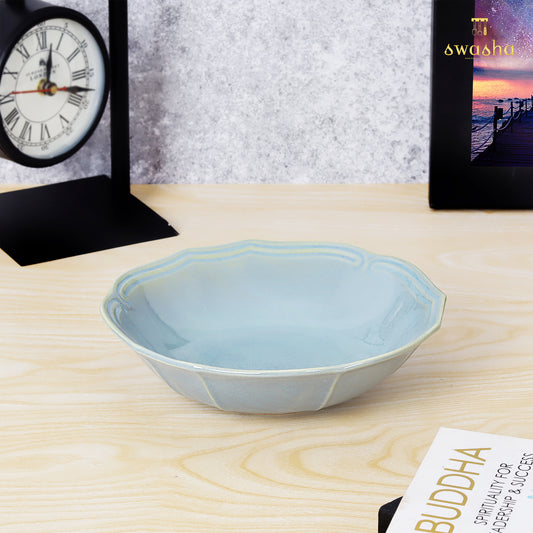 Charming ceramic snacks bowl - ideal for delightful munching moments